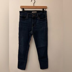 Levi’s Women Slimming Skinny Jeans